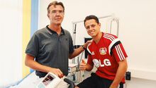 Club de Cuervos 'lamenta' fichaje de Chicharito con el Bayer
