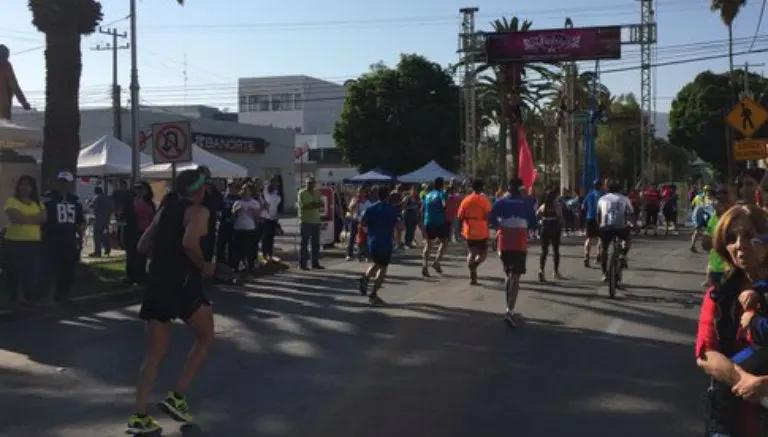 Kenianos se imponen en el Maratón Lala