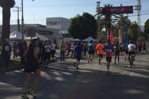 Kenianos se imponen en el Maratón Lala