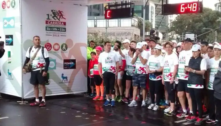 5 mil personas en la carrera "Moviendo a México por tu Salud"