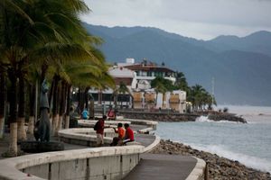 Huracán 'Patricia' se degrada a tormenta tropical