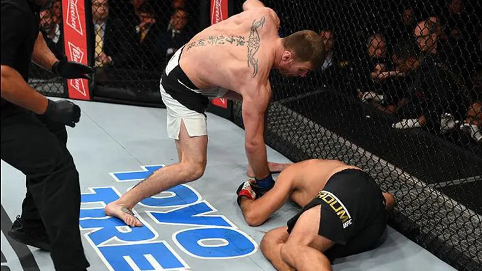 Werdum no tendrá revancha inmediata contra Miocic