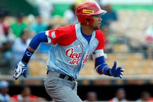 Peloteros cubanos desertan tras Serie del Caribe