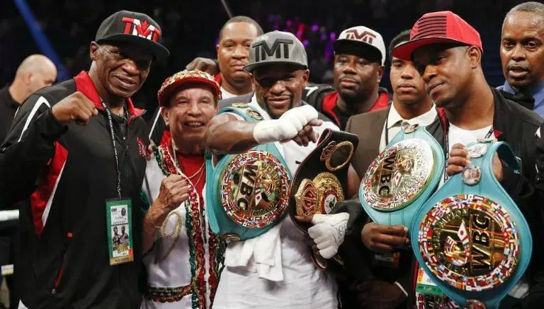 Habrá 'Mundialito' por títulos de Mayweather