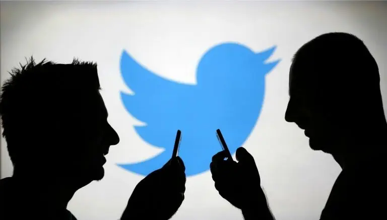 Twitter prueba opción para agregar gifs