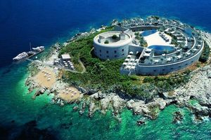 Prisión será convertida en centro vacacional