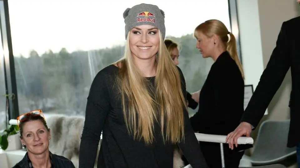 Lindsey Vonn, ¿exagera caída en Copa del Mundo?