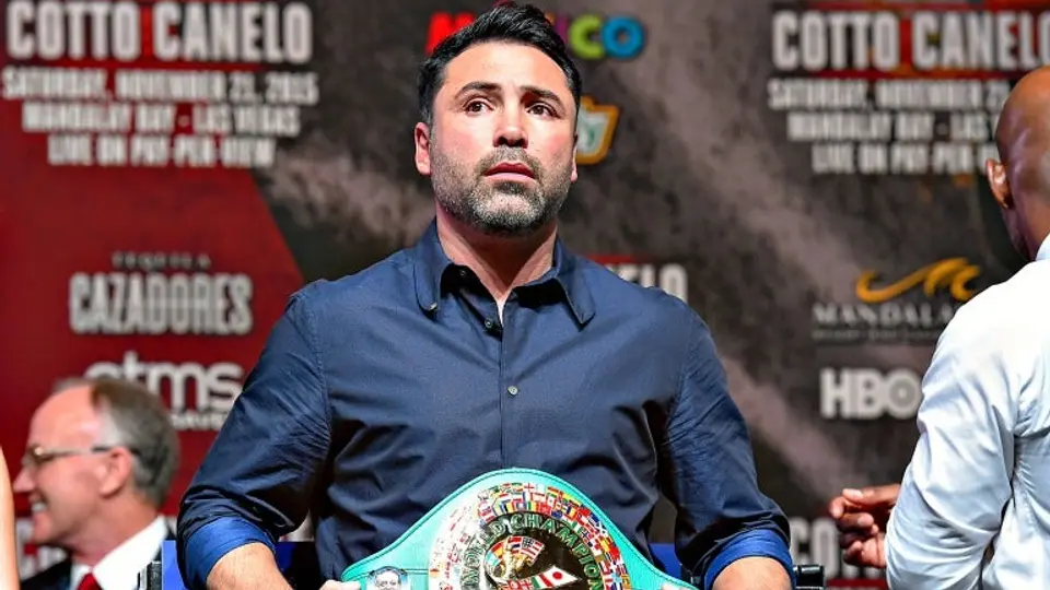 De la Hoya confirma que pelea entre Canelo y GGG será en 2017