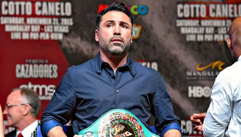 De la Hoya confirma que pelea entre Canelo y GGG será en 2017
