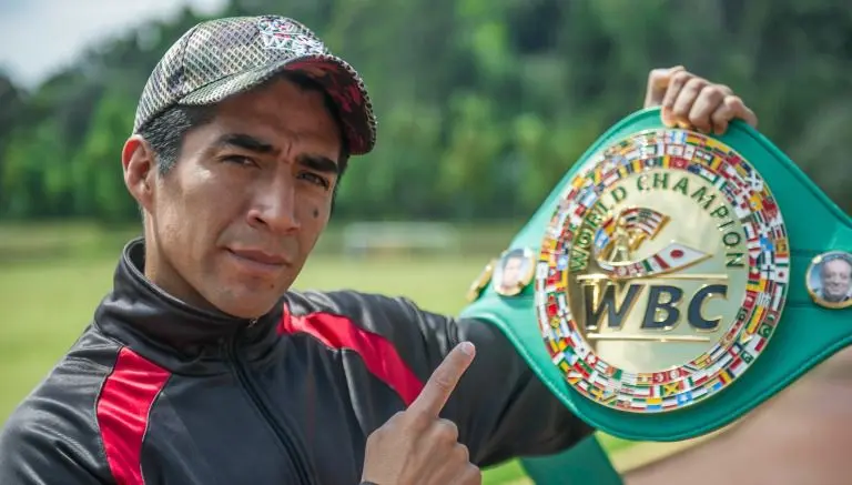 Ganigan Lopez, el campeón minimosca que lucha por Amecameca