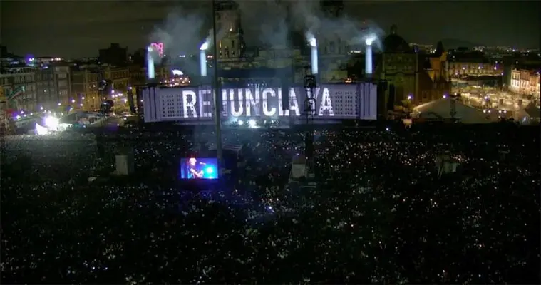 Roger Waters exige renuncia de EPN en concierto del Zócalo