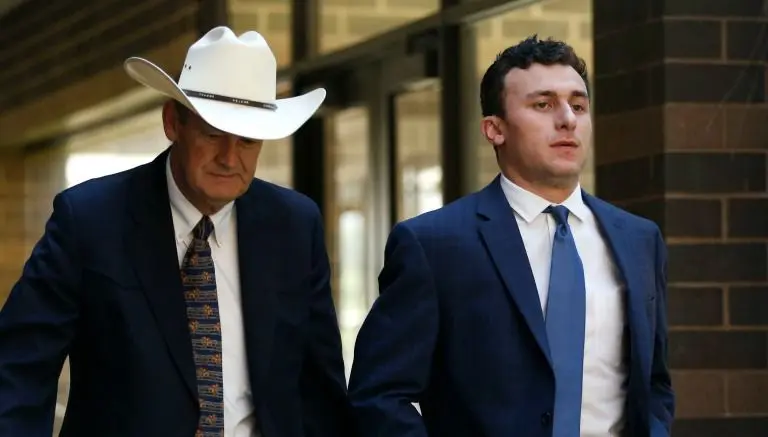 Prohíben a Manziel tener contacto con su exnovia