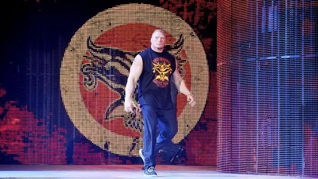 Brock Lesnar regresa a Raw para sentenciar a Undertaker