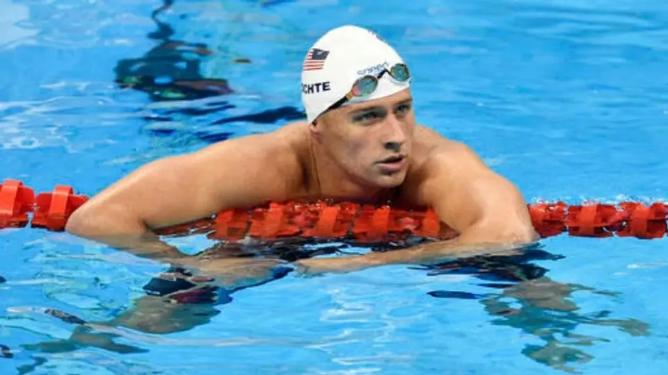 Lochte confirma que sufrió asalto con pistola en Río