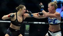 Rousey le dijo a Dana White que estaba agotada