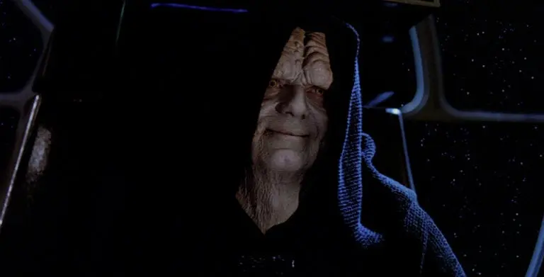 Emperador Palpatine, ahora concejal en Ucrania