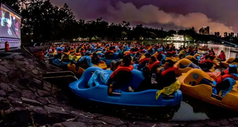 Cine llega al lago del Bosque de Aragón