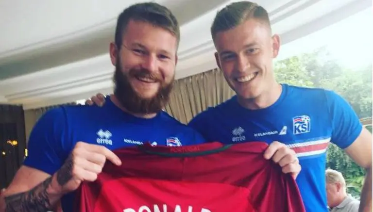 Jugador de Islandia ya tiene camiseta de CR7