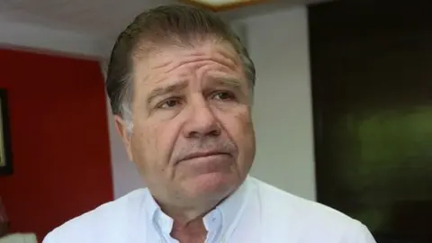 Alcalde en Tabasco pide 'viva' para él en fiestas patrias