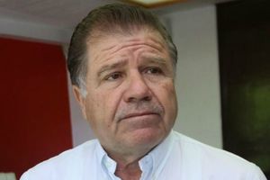 Alcalde en Tabasco pide 'viva' para él en fiestas patrias