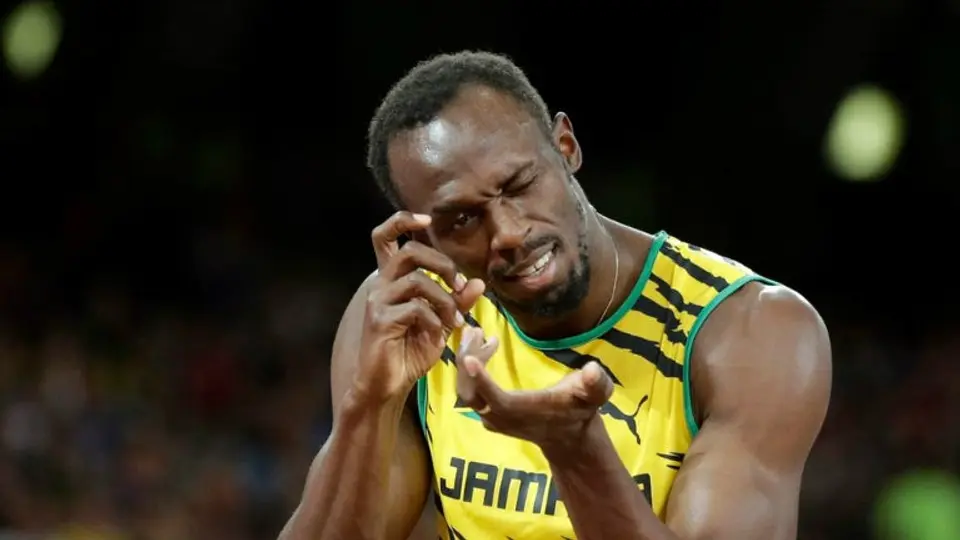 Bolt nalguea una stripper en fiesta de Lil Wayne