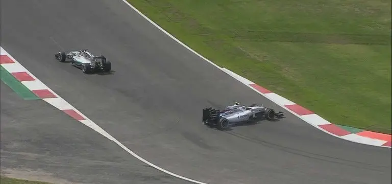 Pilotos sufren en la pista más rápida de la F1