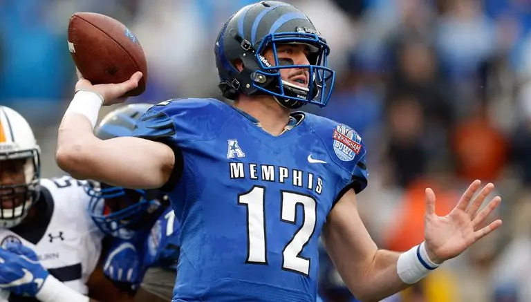 Broncos agarran un QB en primera ronda del Draft