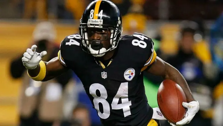 Marshall y Brown apuestan coches para temporada de NFL