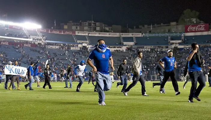 Incidentes violentos, mal constante en Liga MX