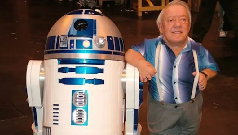 Fallece Kenny Baker, actor que dio vida a R2D2
