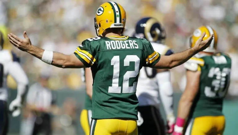 Rodgers ve cortada su racha, pero Green Bay sigue invicto