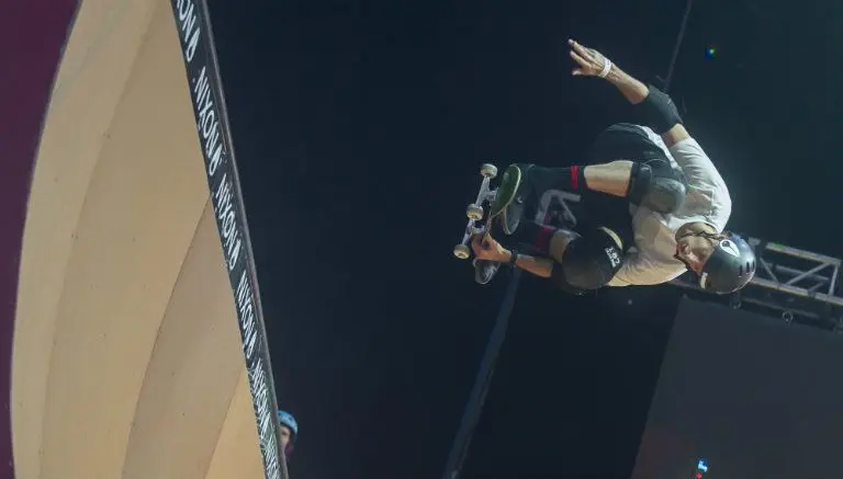 Tony Hawk apenas cumple en su visita a México