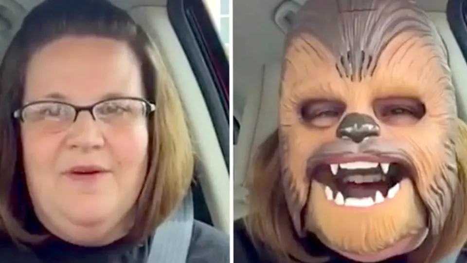 Video de mujer con máscara de Chewbacca se vuelve viral