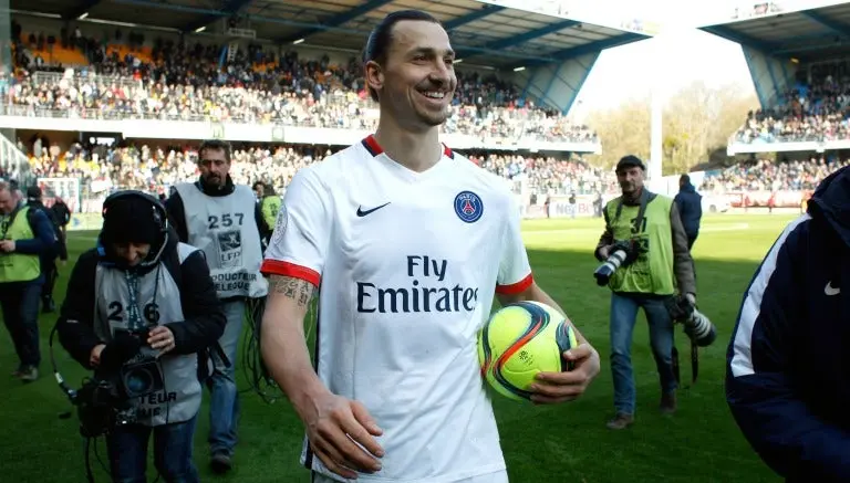 Torre Eiffel elogia humor de Zlatan, pero rechaza petición