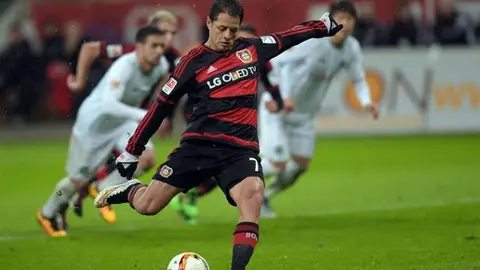 'Chicharito es insustituible': Presidente del Bayer