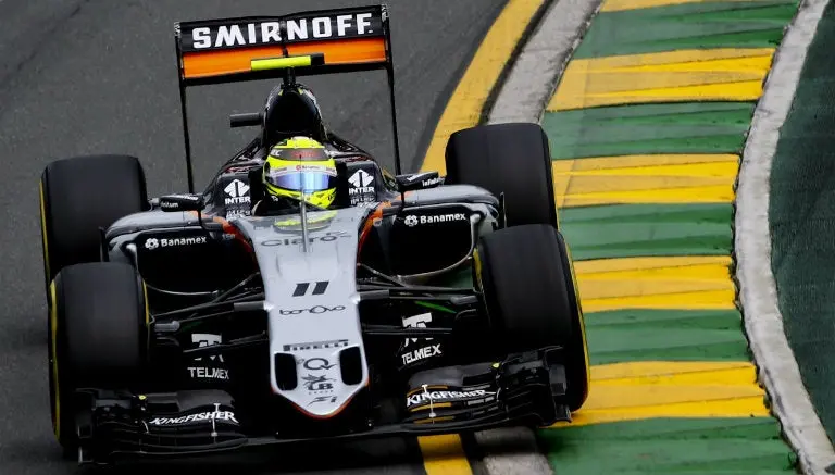 Checo Pérez culpa a la bandera roja de mal resultado en Australia