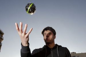 Panono, primera cámara que toma fotos al ser lanzada