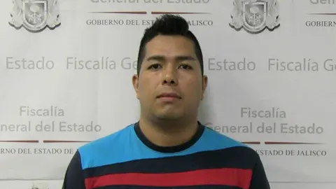 Joven es encarcelado por fingir ser narco en Facebook