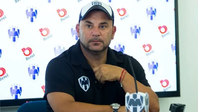 Antonio Mohamed, durante una conferencia de prensa con Rayados | MEXSPORT