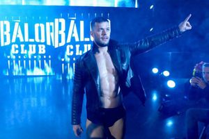 Bálor y Rollins definirán al nuevo campeón Universal de WWE