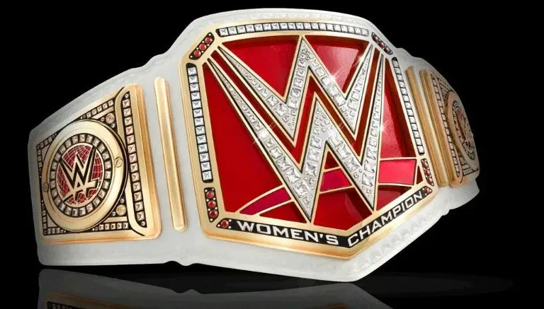 Título femenino regresa a WWE