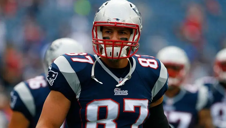 Gronkowski regresa con los Pats para el duelo contra Texanos