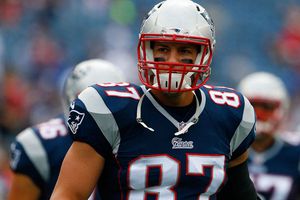 Gronkowski regresa con los Pats para el duelo contra Texanos