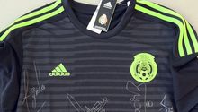 RÉCORD te regala una playera autografiada del Tri