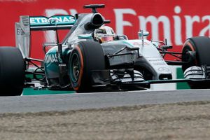 Hamilton se lleva el GP de Japón e iguala a Senna en victorias