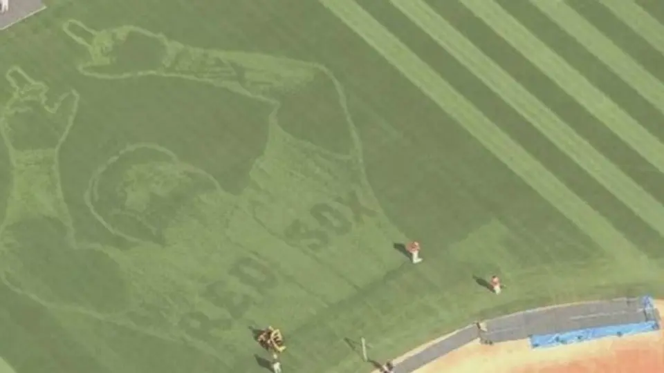 Medias Rojas rinden homenaje a Big Papi en campo de Fenway