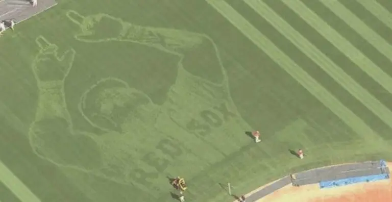 Medias Rojas rinden homenaje a Big Papi en campo de Fenway