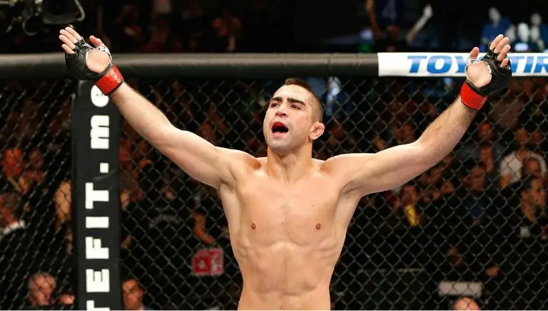 Lamas va por Holloway en UFC 199