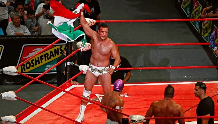 Triple A no descarta regreso de Alberto del Río