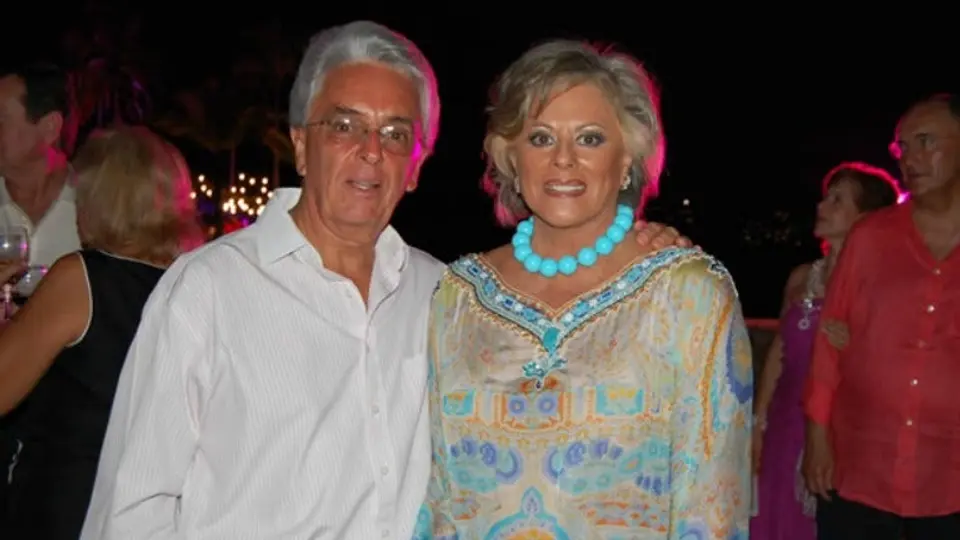 Futbol mexicano lamenta la muerte de esposa de Compeán